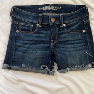 American Eagle super stretch jean shorts, size 2